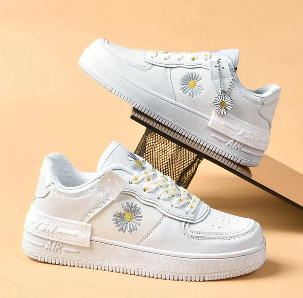 Lively® White / 2.5 UK "AIR BLOOM" - Limited Edition 70s